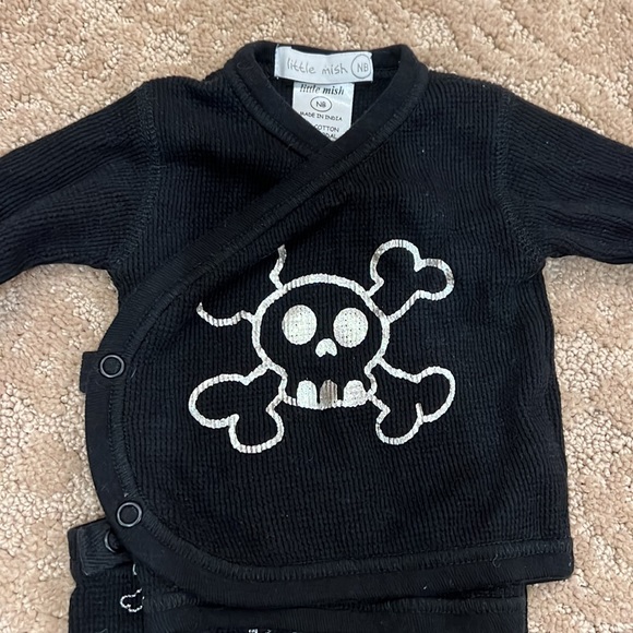 Little mosh skeleton newborn outfit - Picture 2 of 3